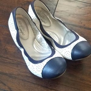 Dexflex Comfort Navy & White Flat